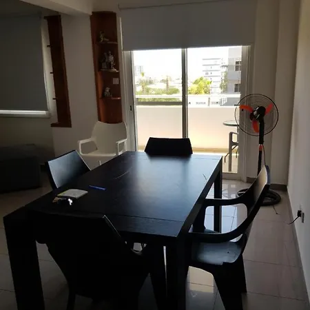 Property Direct Fleming Apartment Appartamento Larnaca